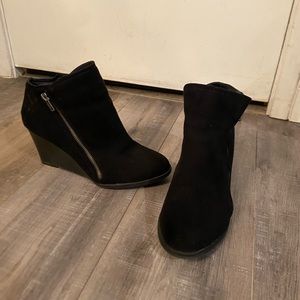 Eye candy booties with wedge
